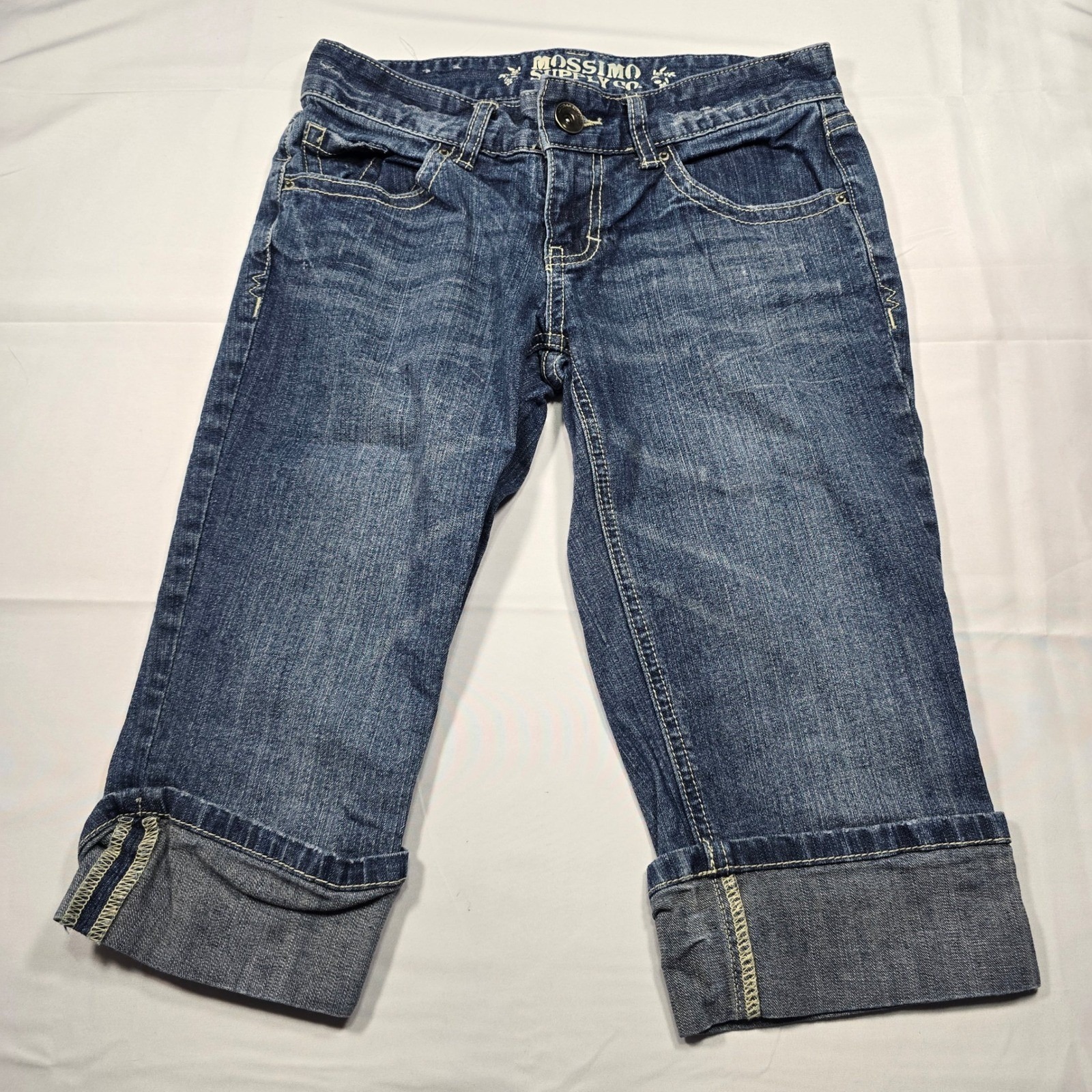 Mossimo Supply Co Womens Size 1 Fit 6 Denim Capri Jeans Medium Wash Cuffed Blue